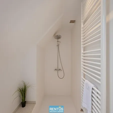 Kosea - Charming With Large Garden קוקסיידה