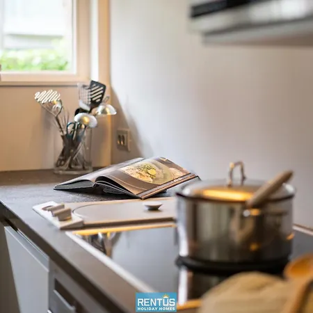 בית נופש Kosea - Charming With Large Garden