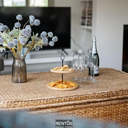 Kosea - Charming With Large Garden בית נופש קוקסיידה