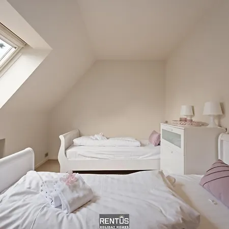 Kosea - Charming With Large Garden קוקסיידה